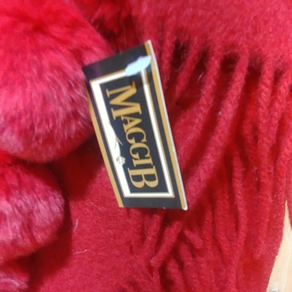 Maggie Red Wool Pompom Fringed Scarf NEW - Picture 4 of 7